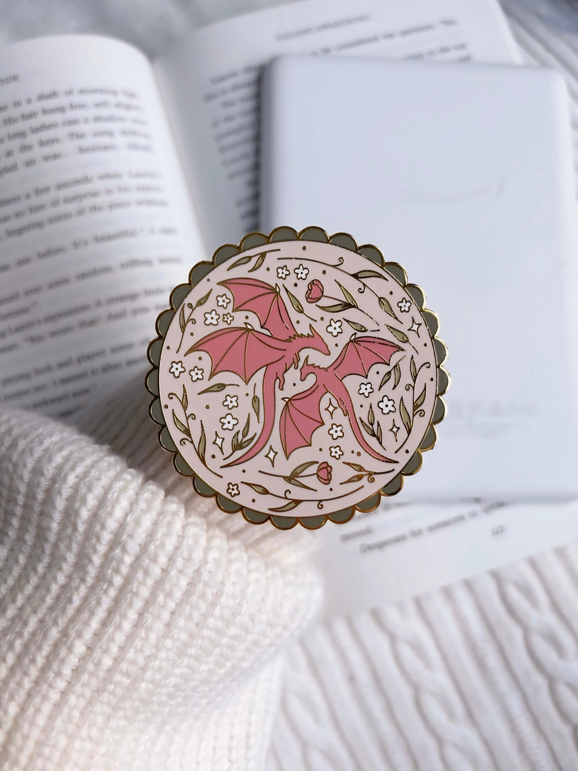 BindsandBookishBits eReader Grip
