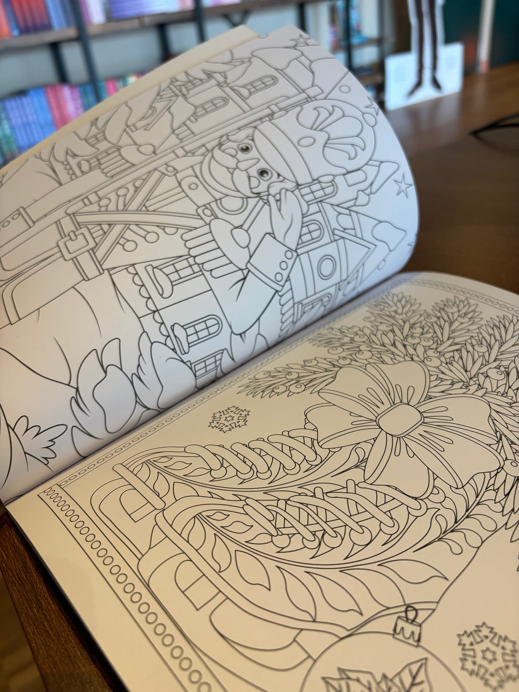 Romantic Christmas Colouring Book